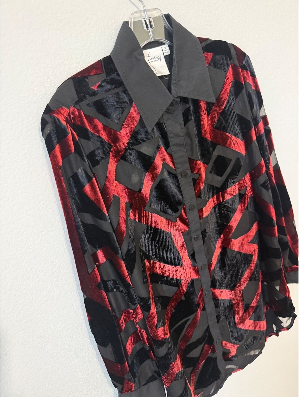 Finley Long Sleeve Button Up Semi-Sheer Black/Red Geo Shirt Women's Size S - Picture 3 of 7